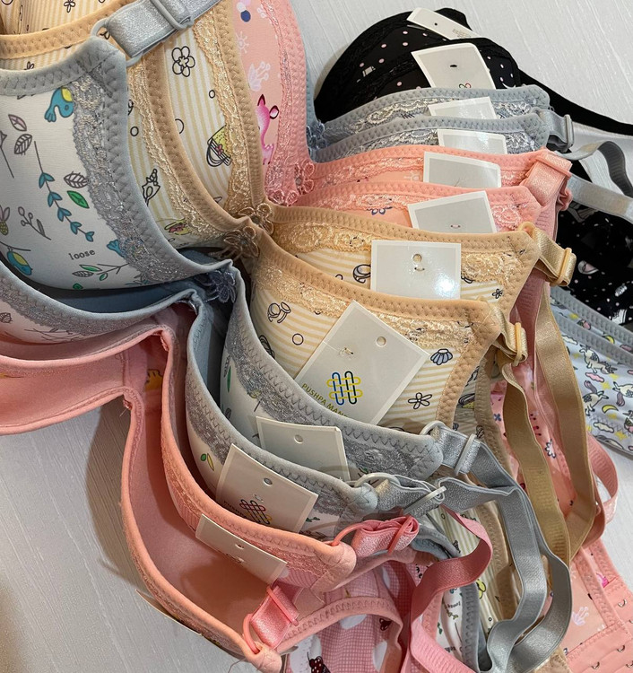 لباس زیر توکان (سوتین عروسکی اسفنجی دخترانه با کاپ کوچیک بدون فنر سایزه ۸۰،۸۵،۹۰،۹۵ زیر توکان (سوتین عروسکی اسفنجی دخترتان با کاپ کوچیک بدون فنر سایزه ۸۰،۸۵،۹۰،۹۵