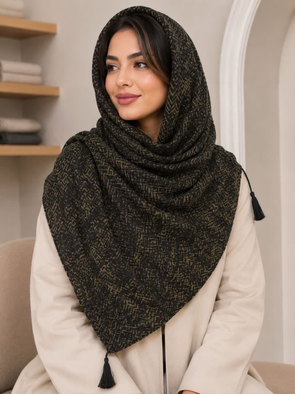 شال پلیسه طرحدار منگوله دار